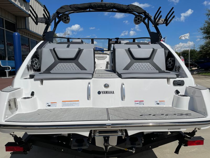 Boat Image 9