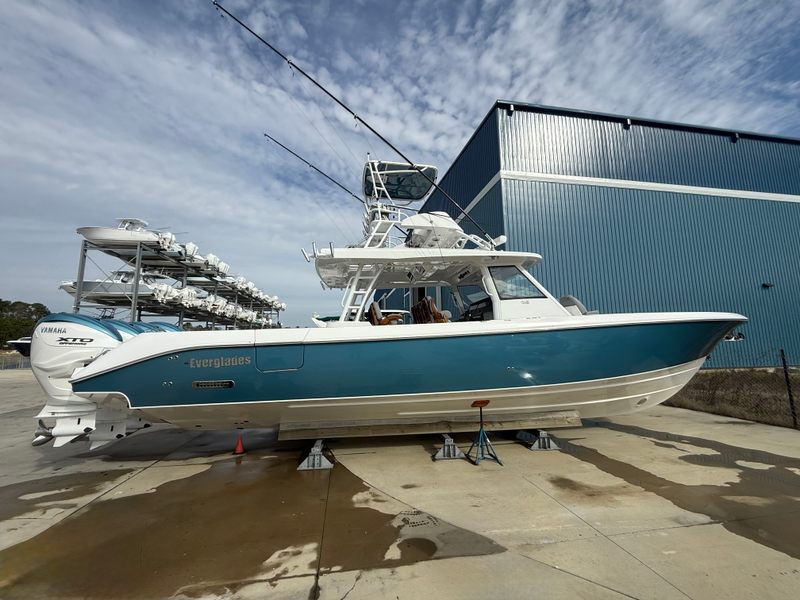 2025 Everglades 455 CC