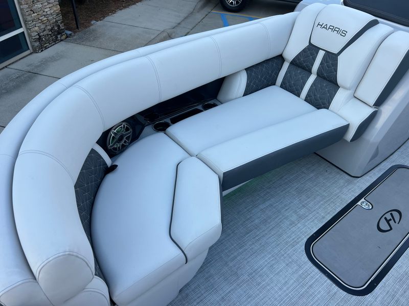 Boat Image 10