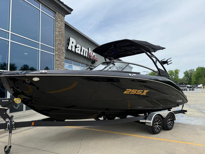 2026 Yamaha 255 XD