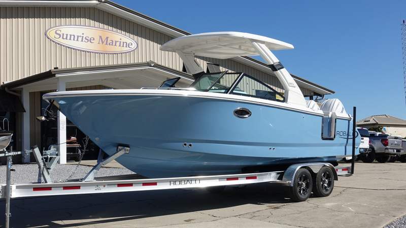 2026 Robalo 257 DC