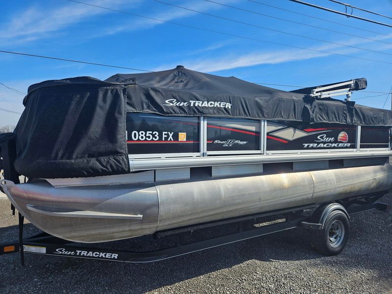 2019 Sun Tracker Bass Buggy 18
