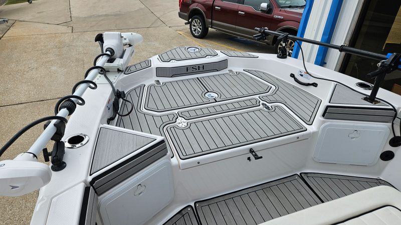 Boat Image 17