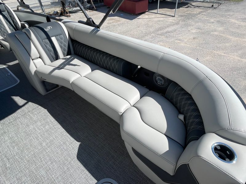 Boat Image 8