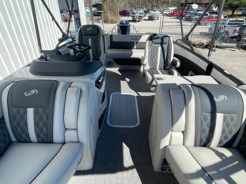 Boat Image 11