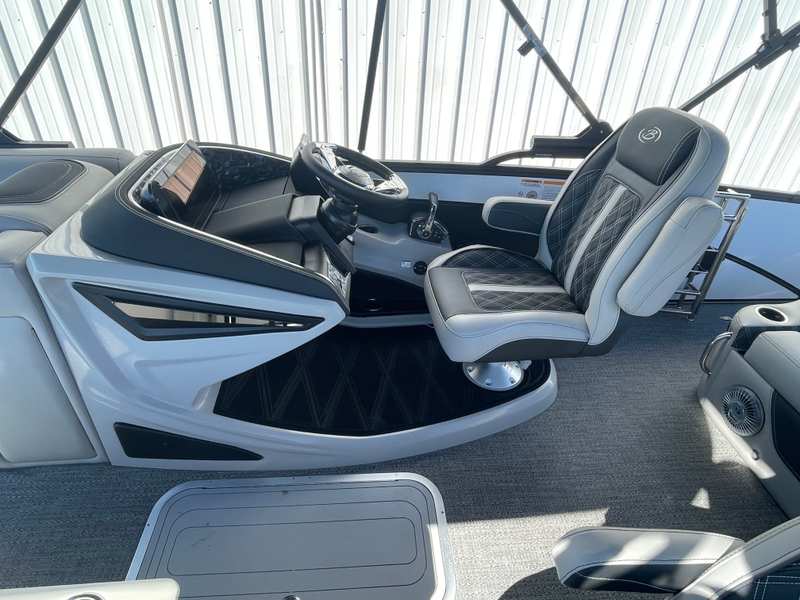 Boat Image 17