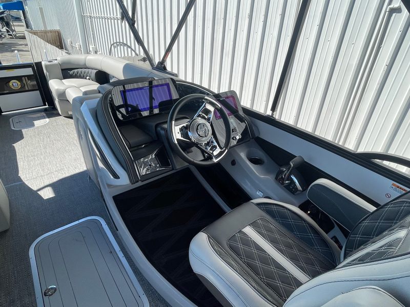 Boat Image 19