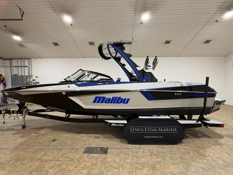 2022 Malibu Wakesetter 23 MXZ