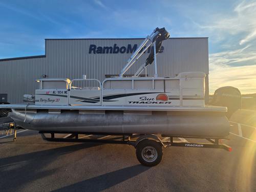 2011 Sun Tracker Party Barge 20