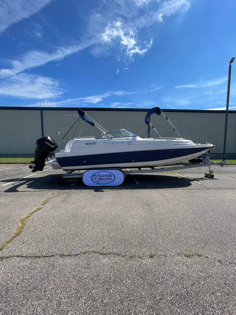 2024 Splendor 259 Sunstar