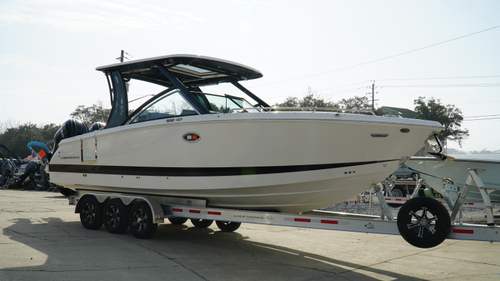 2025 Chaparral 310 OSX