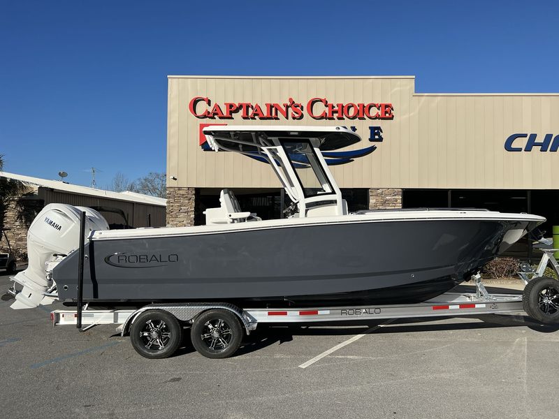 2025 Robalo 250 CC